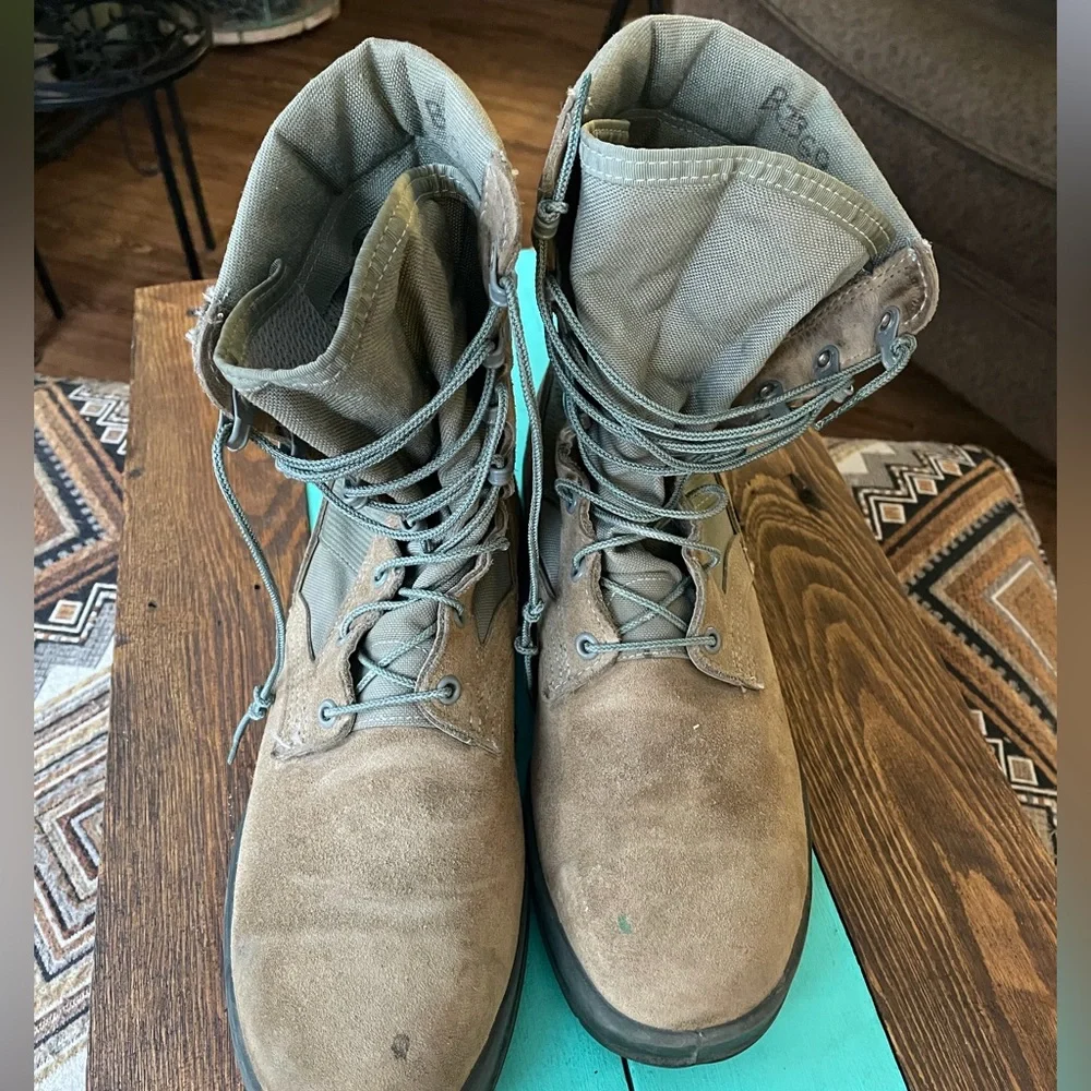 Belleville Boots 9.5 R Vibram Soles USA Steel Toe
